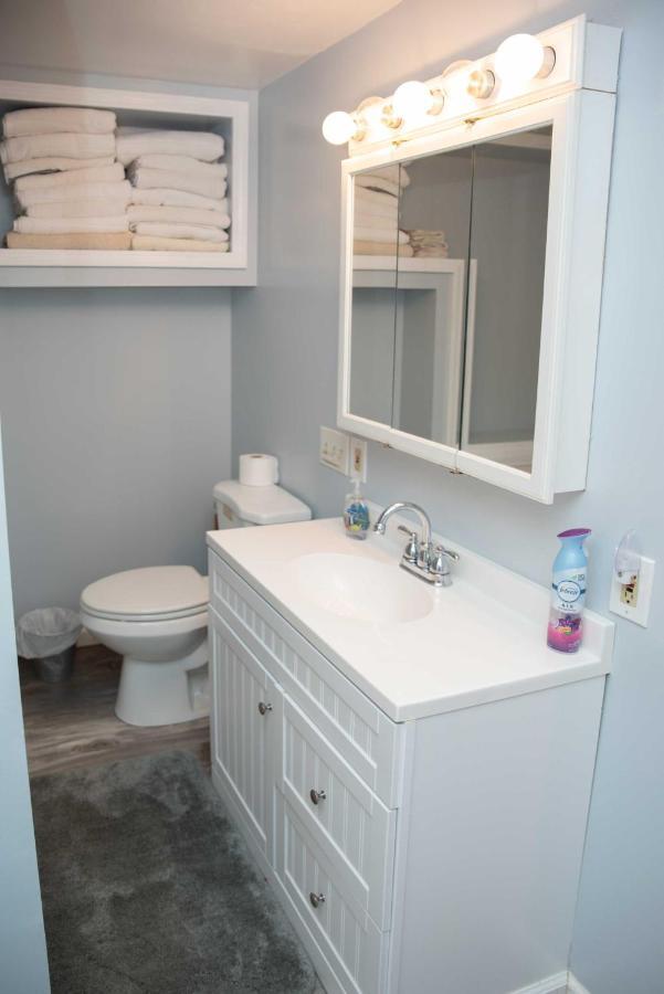 Lakefront Cottage With Private Hot Tub! Buckhead エクステリア 写真